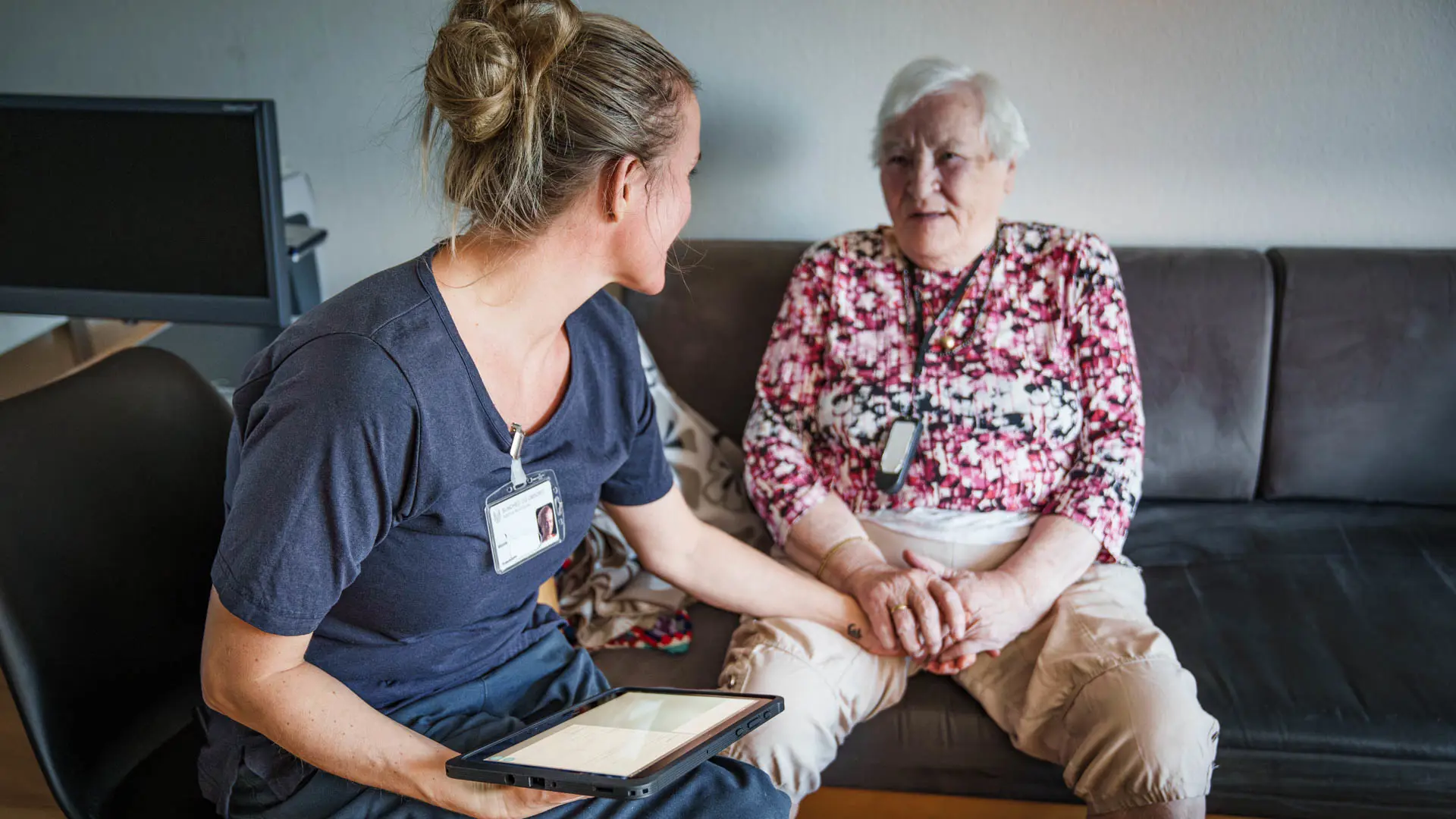 Nurse talking to citizen