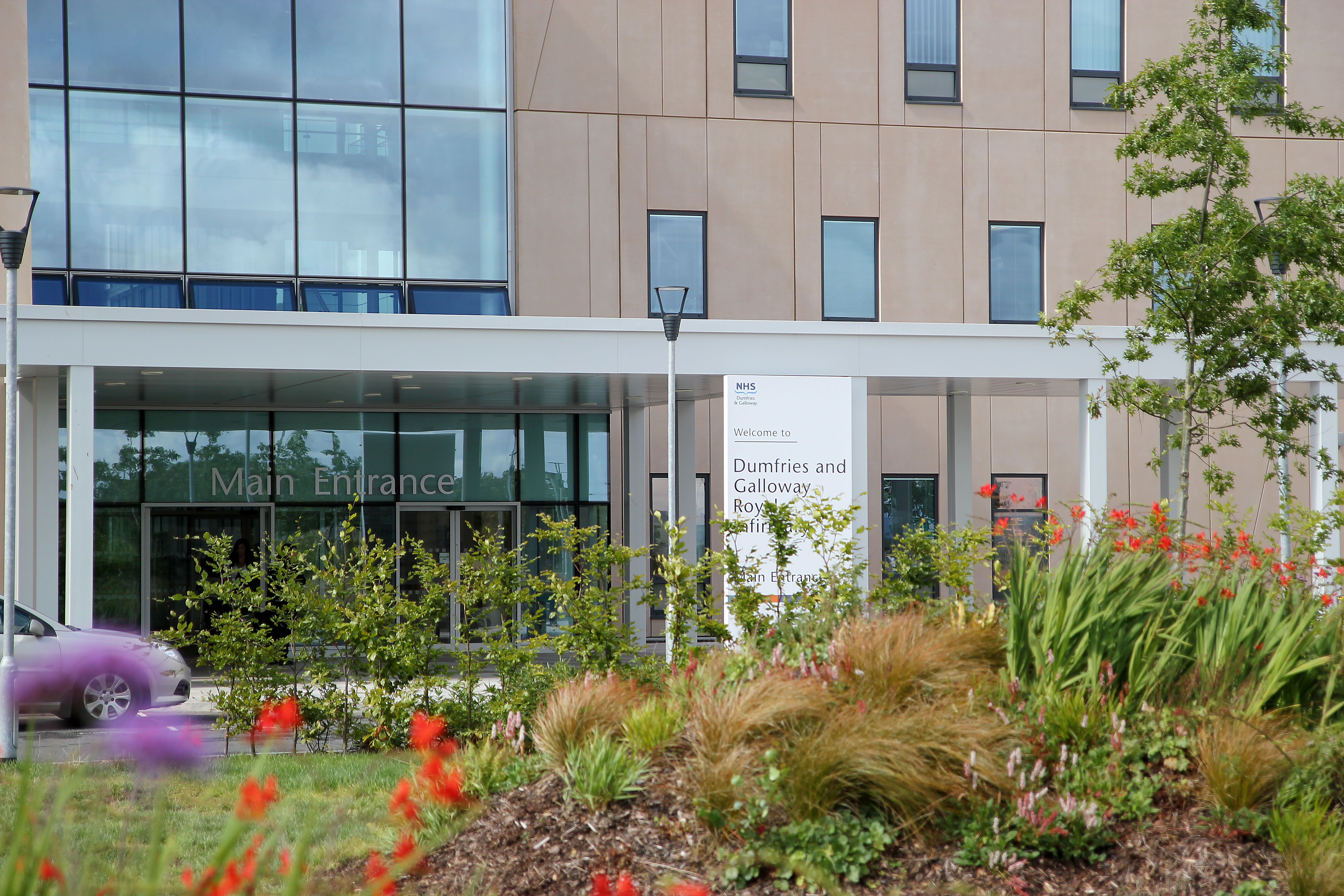 Dumfries and Galloway Royal Infirmary main entrance