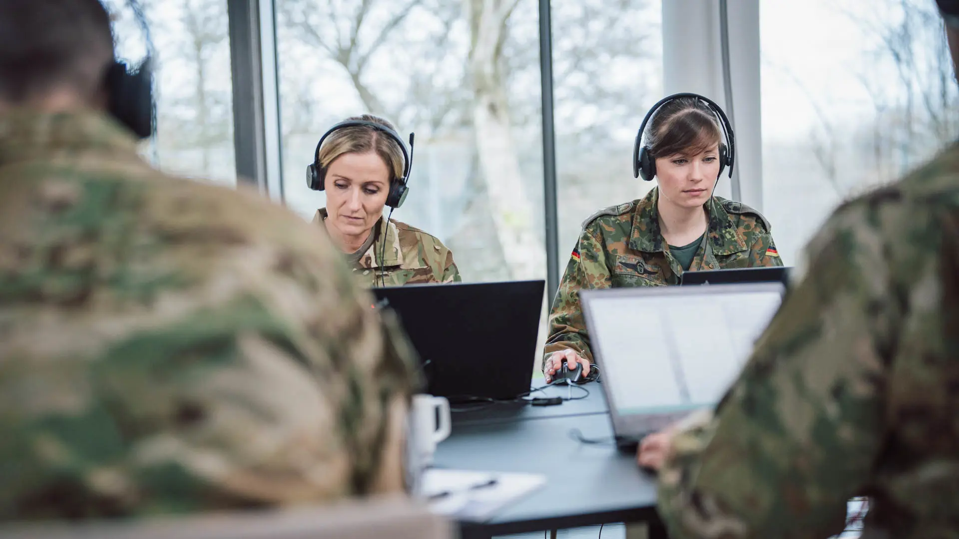 Soldiers train in SitaWare Aspire in the office