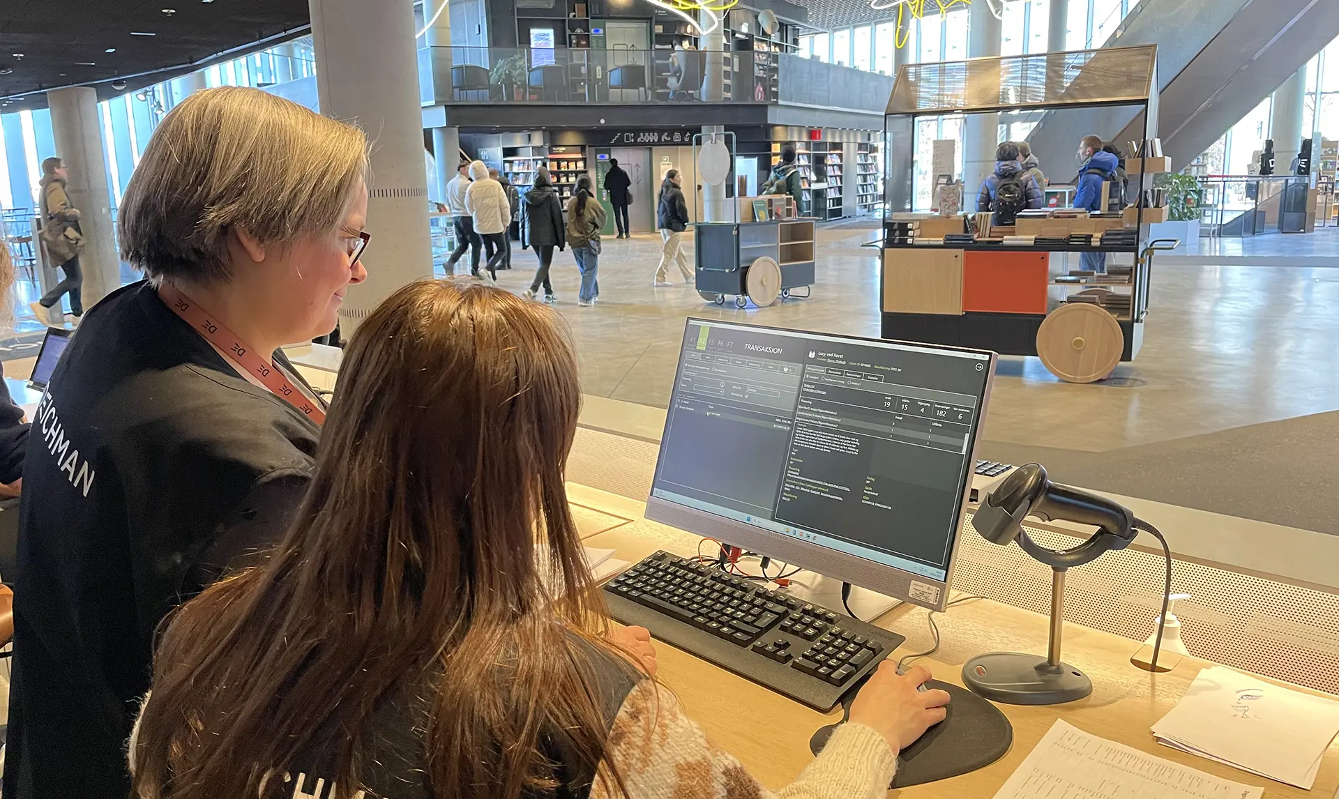 To kvinner på Deichman-biblioteket går live med Cicero