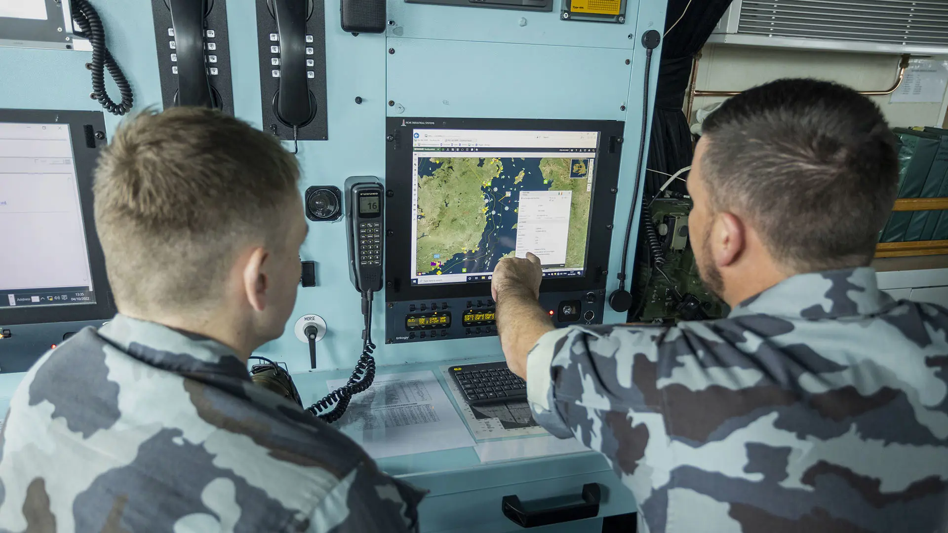 IE Navy Staff Working In Sitaware Maritime