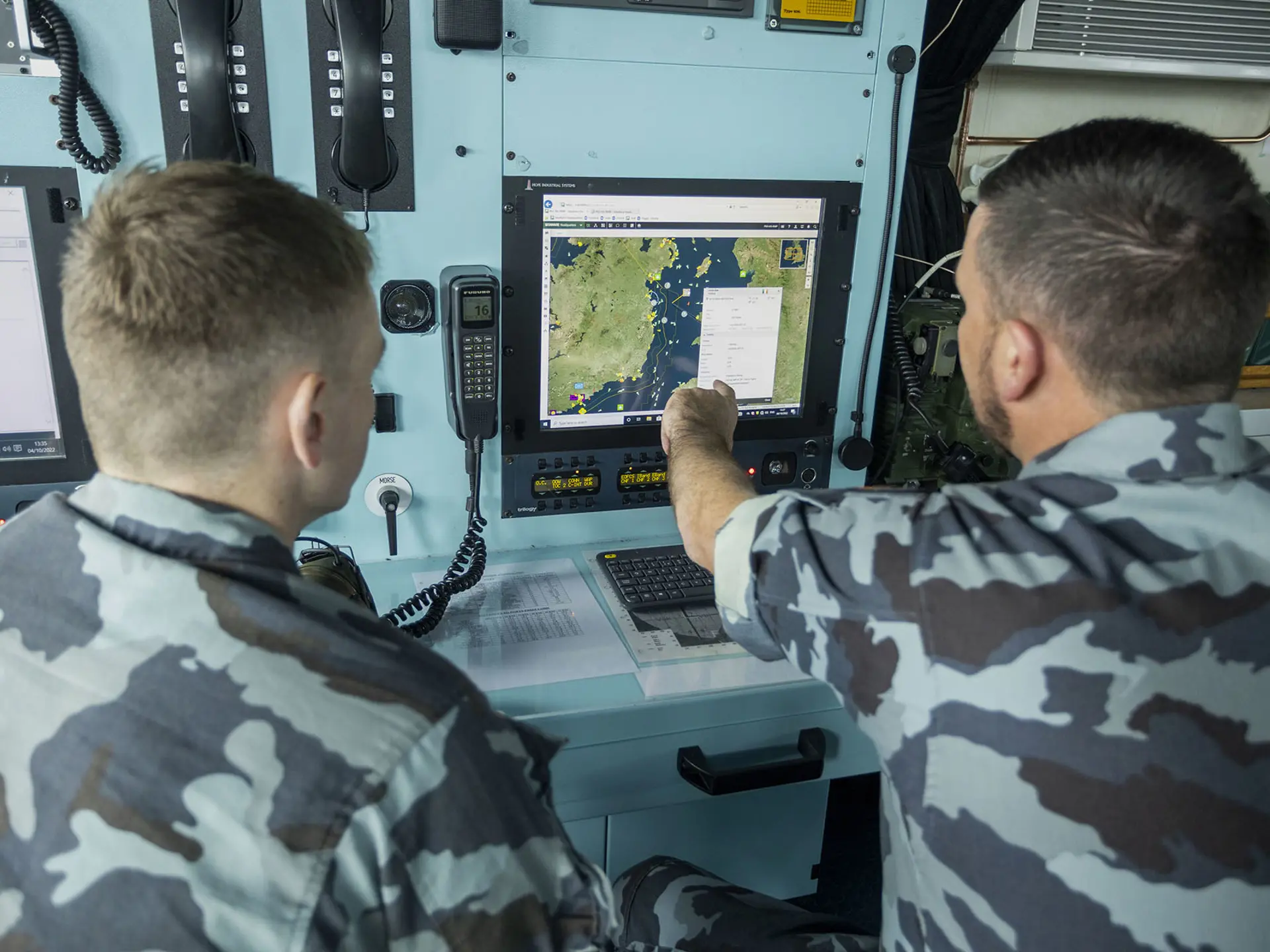 IE Navy Staff Working In Sitaware Maritime