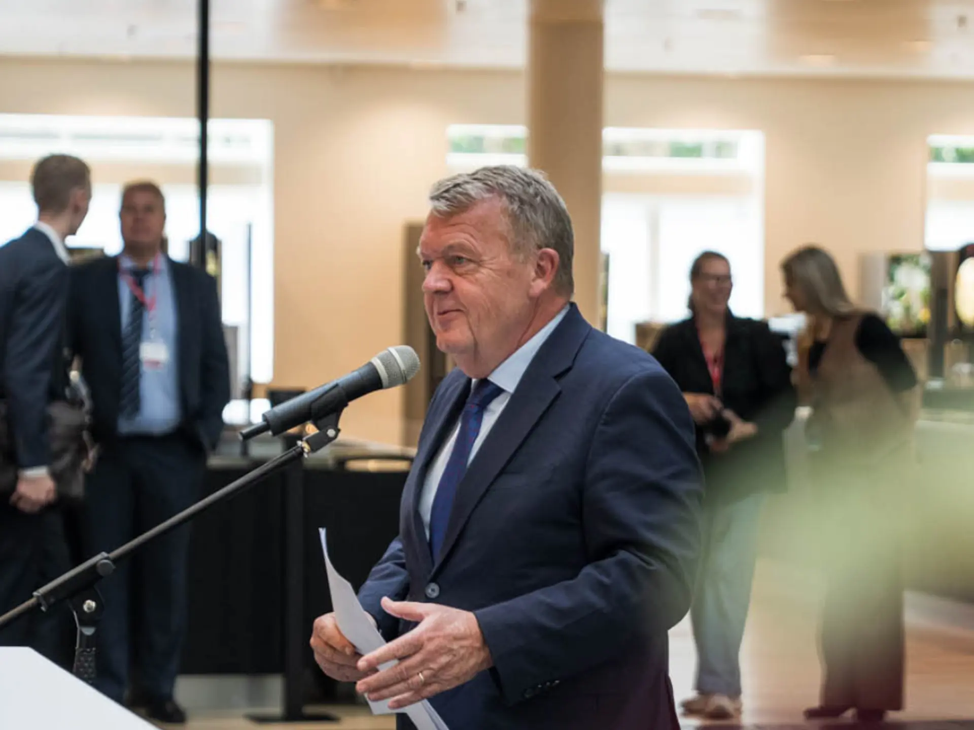 Minister Lars Løkke Rasmussen holder oplæg på Systematics hovedkontor