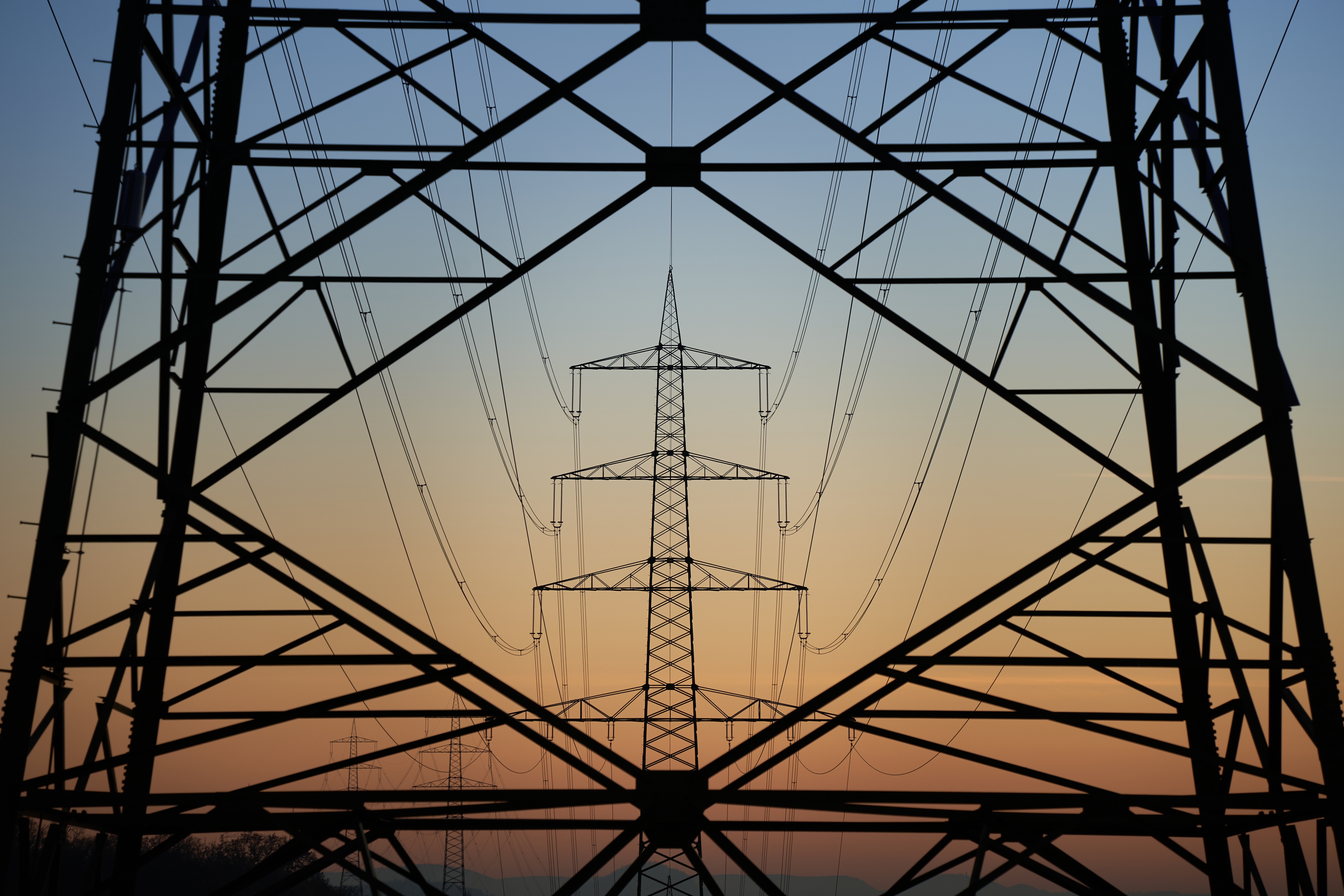 High voltage power lines