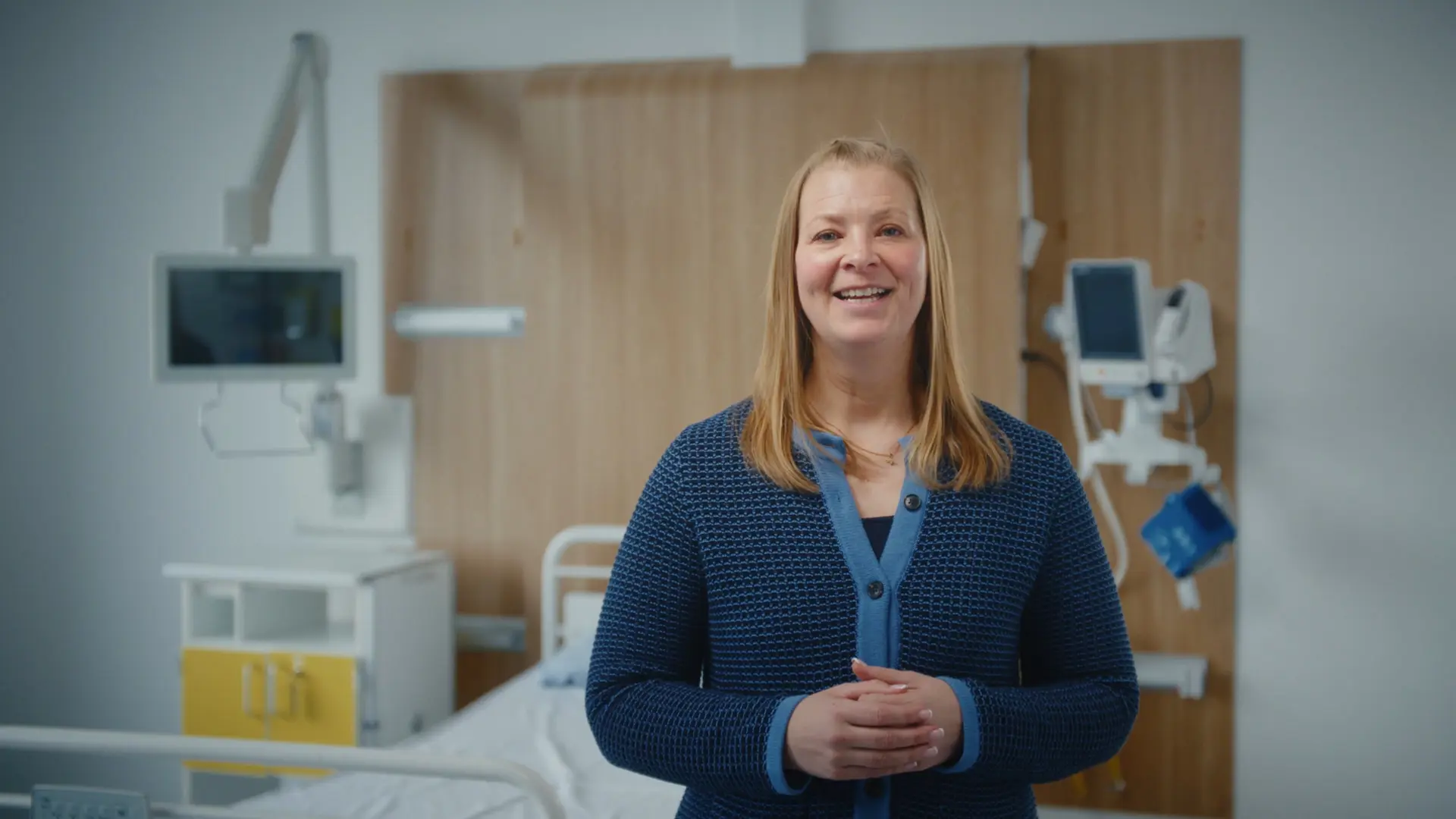 Hospital staff use Columna Flow Command Centre to monitor real-time patient flow and transform complex data into actionable insights for improved care and decision-making.