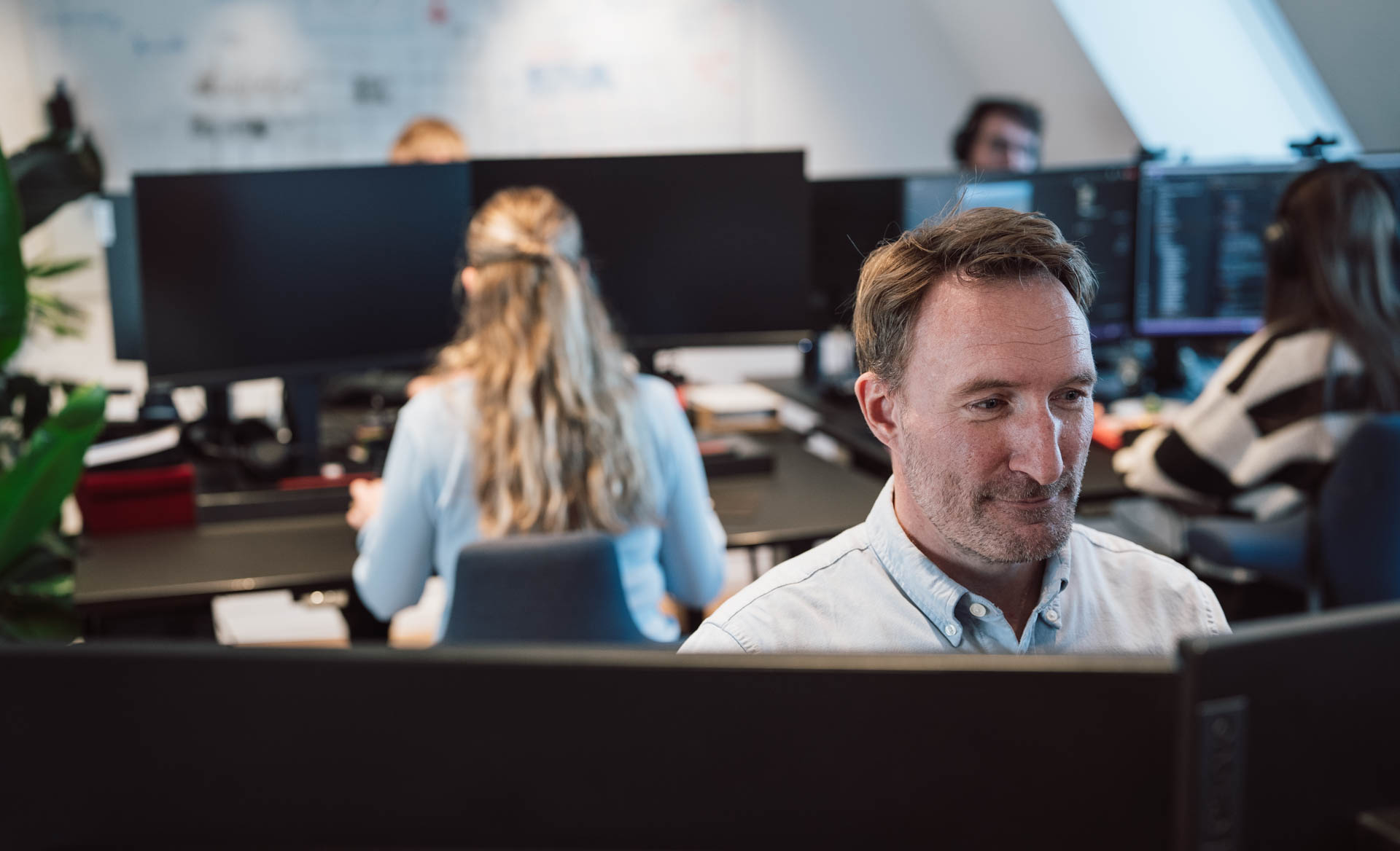 CPH_Working at the Computer Colleagues_DNA