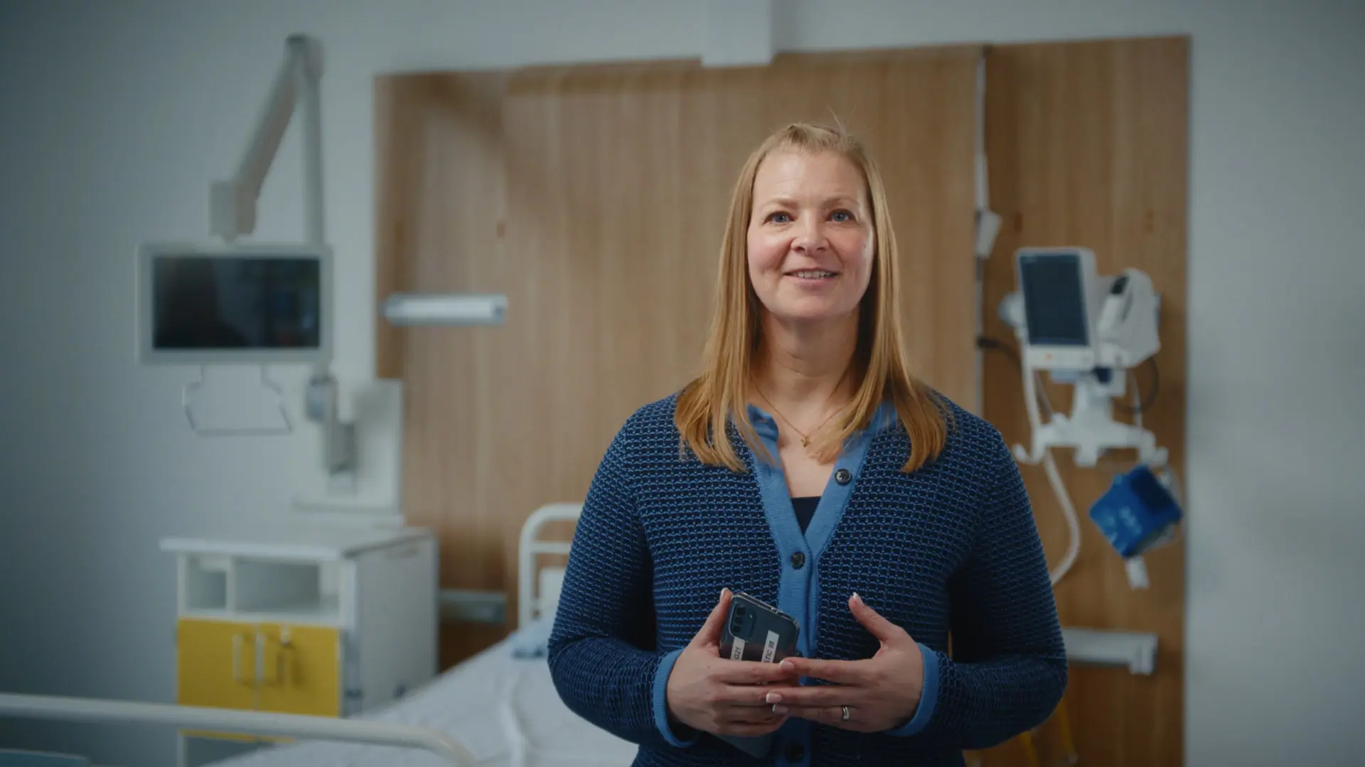 Hospital staff use Columna Flow Search & Find to track and locate medical equipment in real-time, ensuring fast access, better resource management, and more time for patient care.