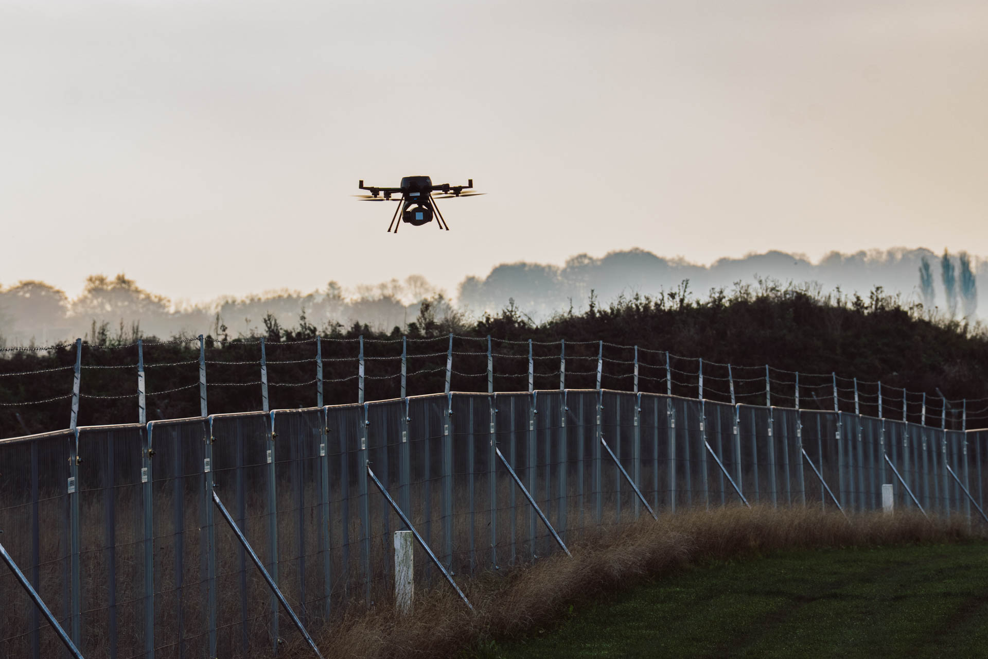 Drone over lufthavn