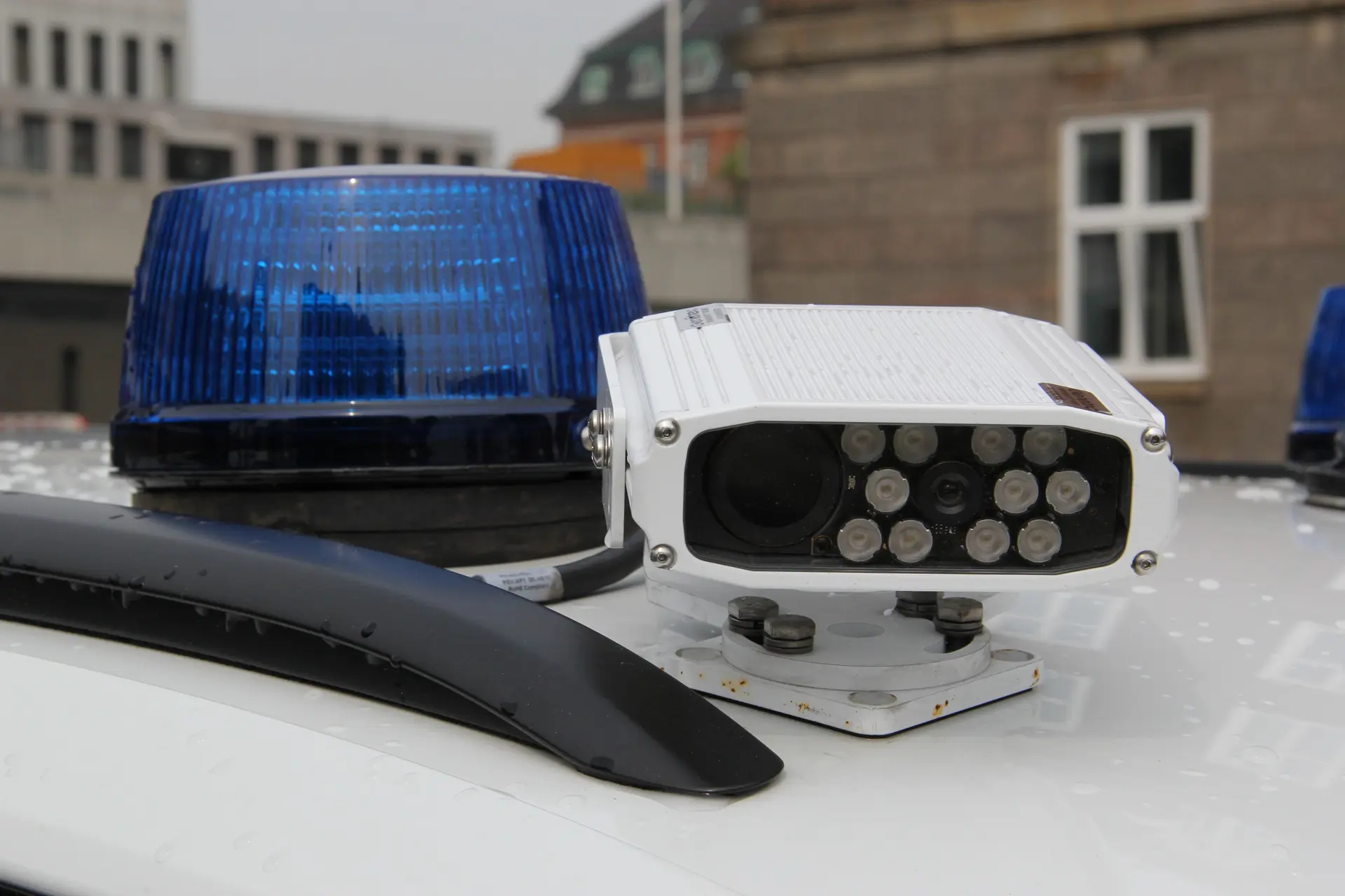 Automatic recognition of number plates