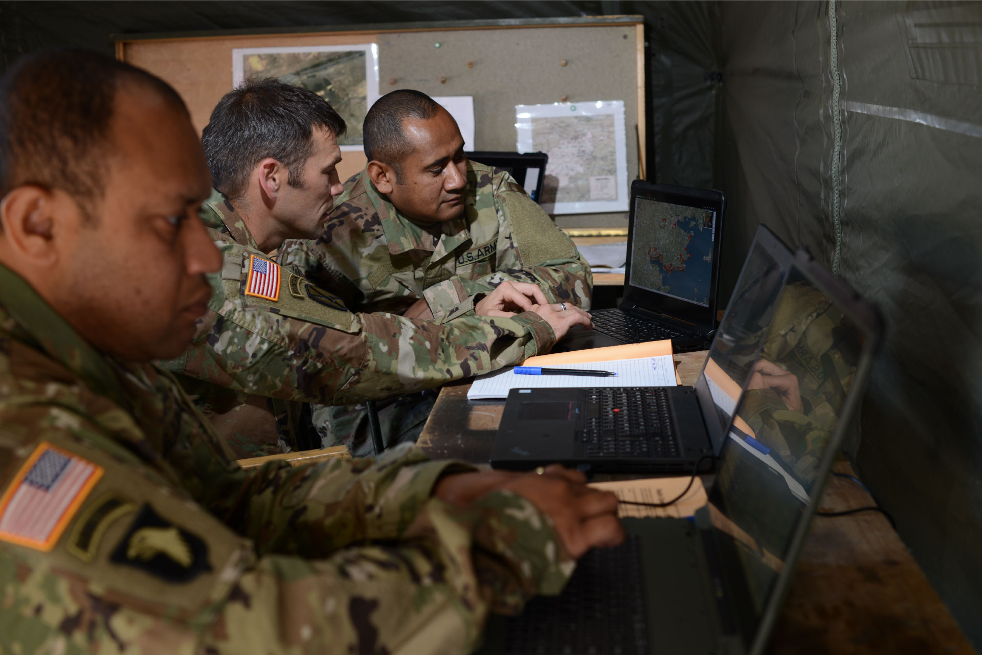 Sitaware headquarters in US army tent