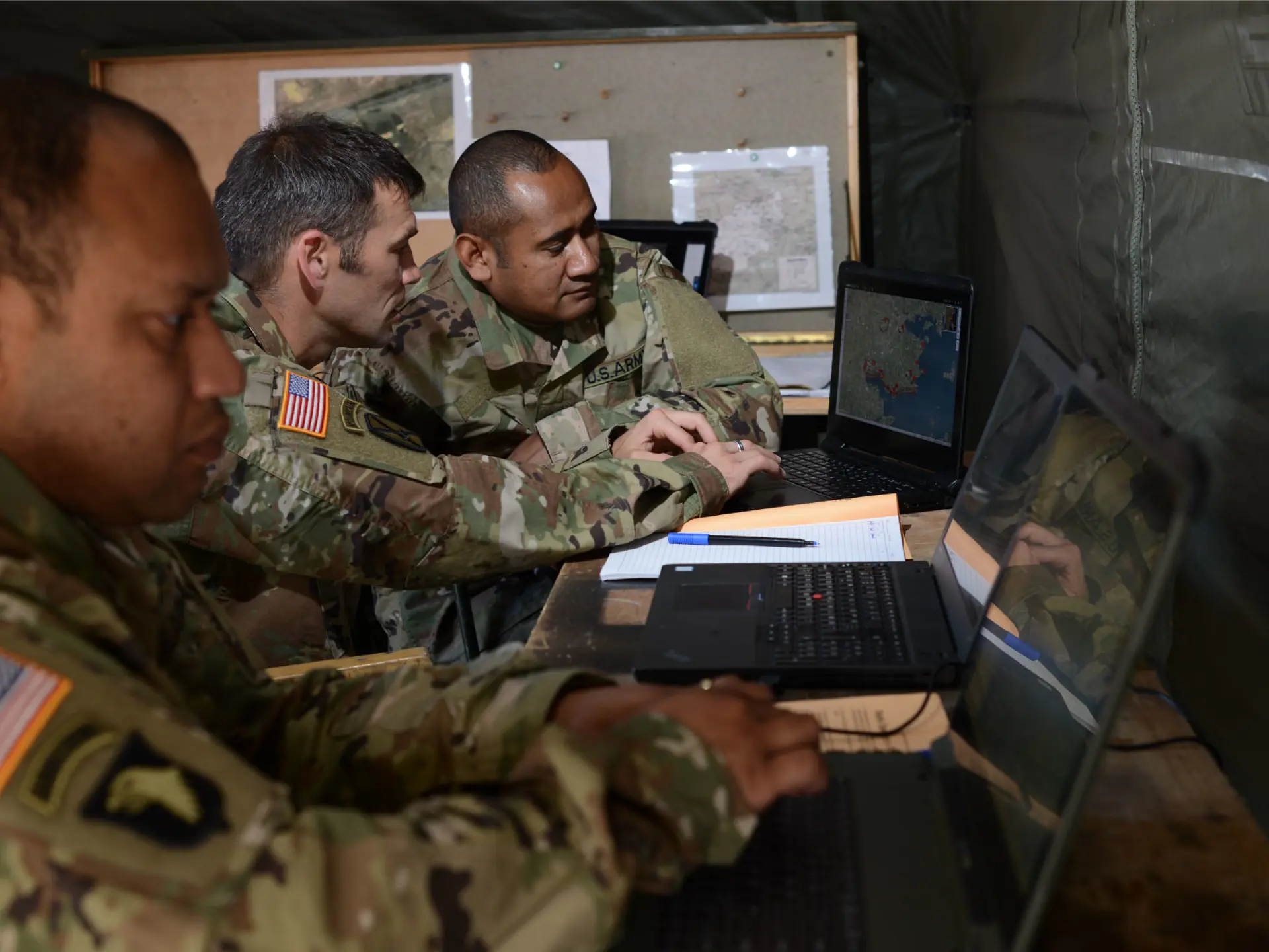Sitaware headquarters in US army tent