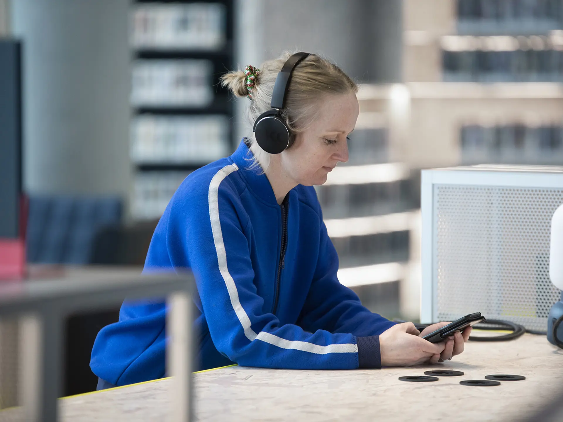 Voksen Lytter Pa Musikk Lydbok