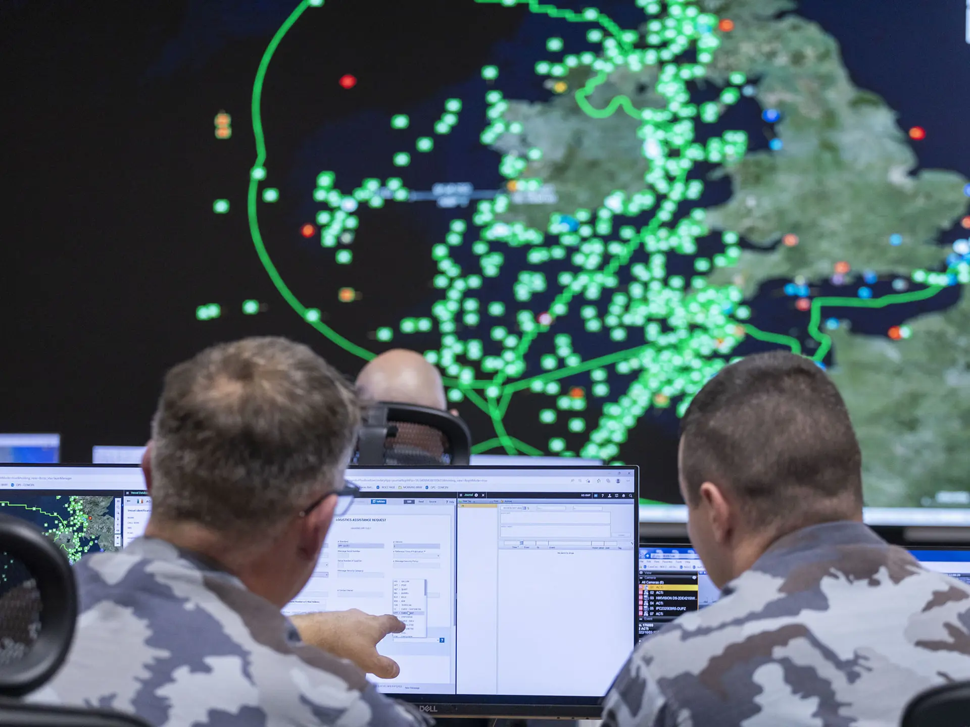 IE Navy Staff Working In Sitaware Maritime And IRIS Forms