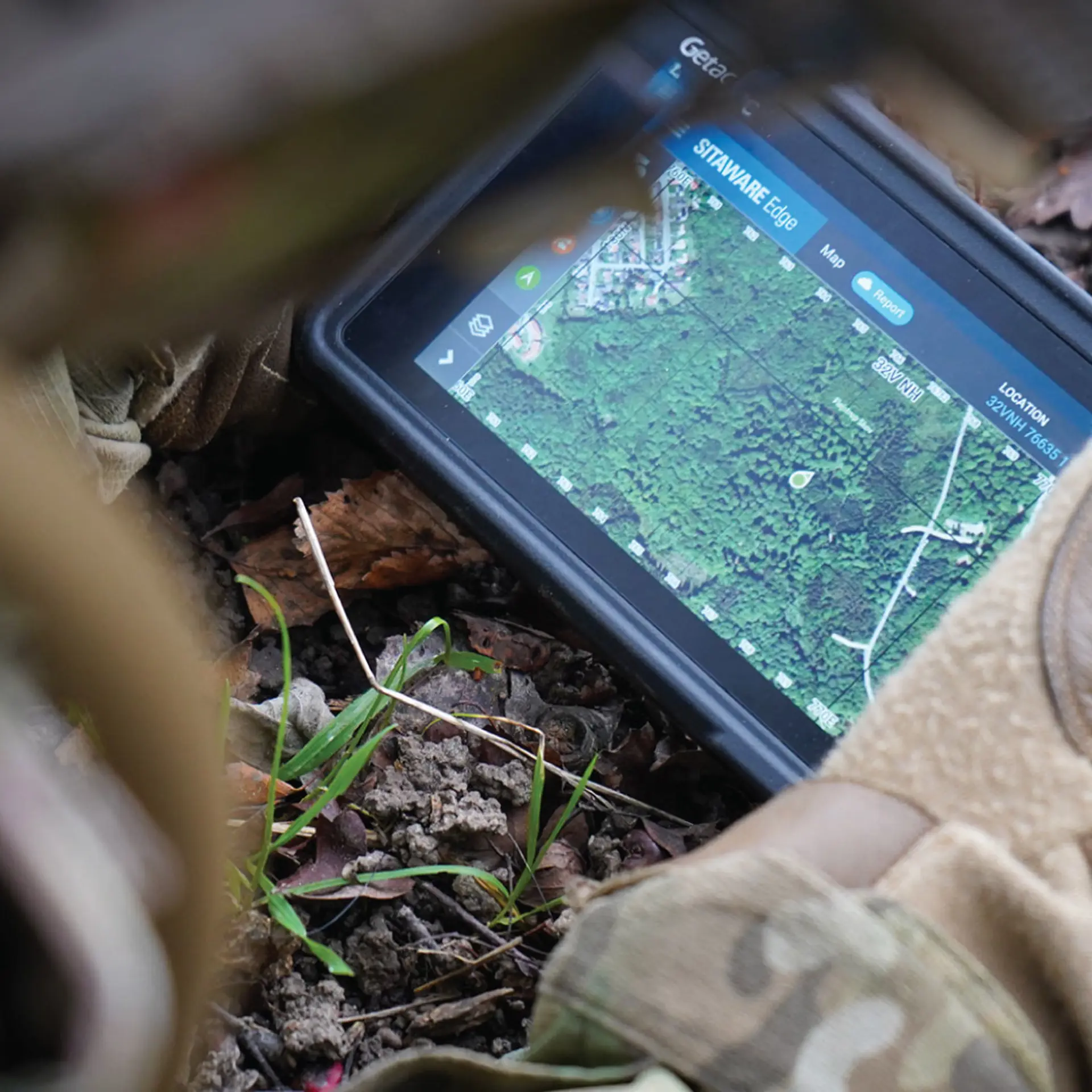 Soldier using SitaWare Edge in the field