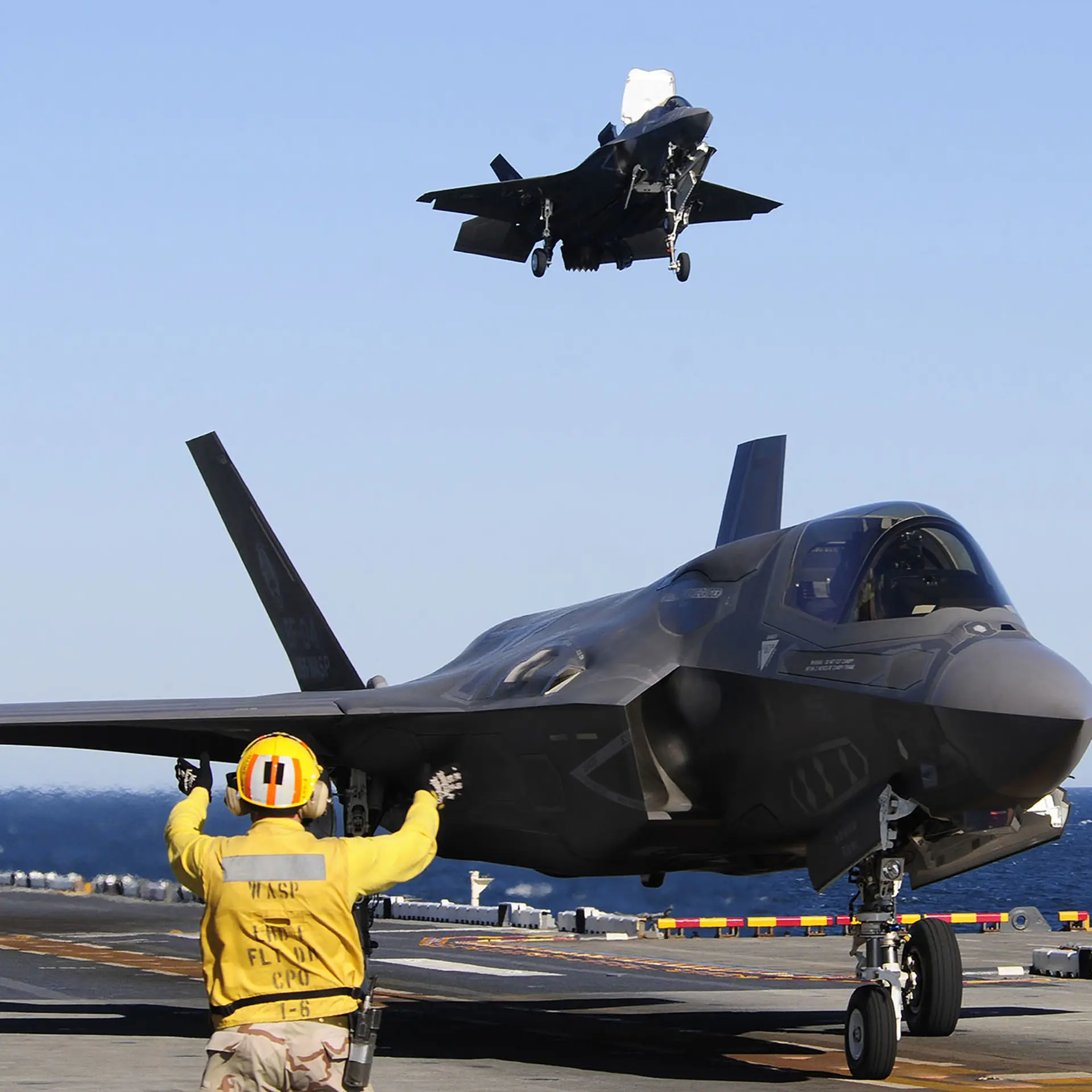 US Marshal Signaling F35 On Ground